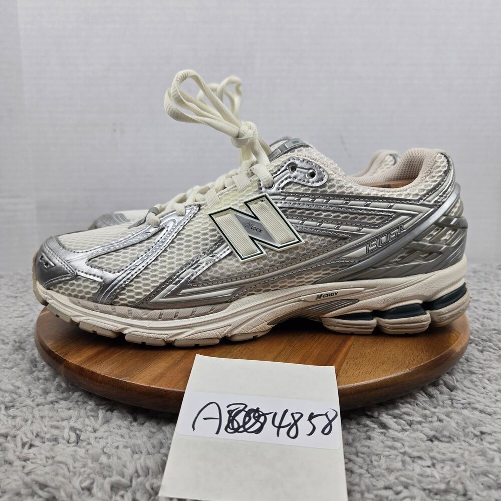 New Balance Men 12D 1906R Silver Metallic Sea Salt Athletic Casual Daily Sneaker